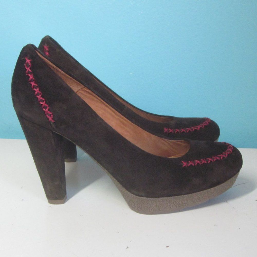 Anthropologie Holding Horses Suede Moccasin Style Heel Size 38 / 7.5 US